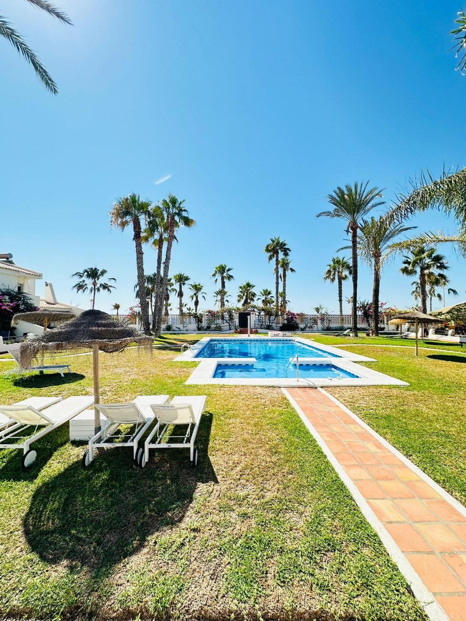 Luxury Seaside Trainas - Inspiracion A Pie Del Mediterraneo Holiday home *